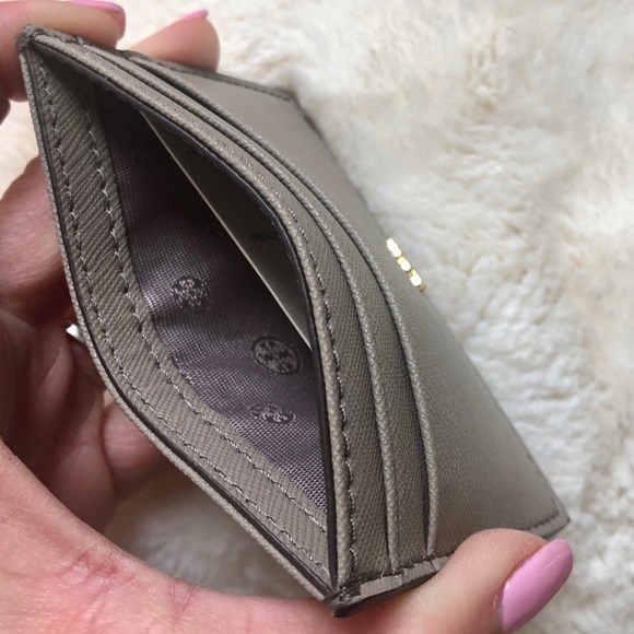 SALE💕Tory Burch “French Gray” cardholder - Picture 4 of 4